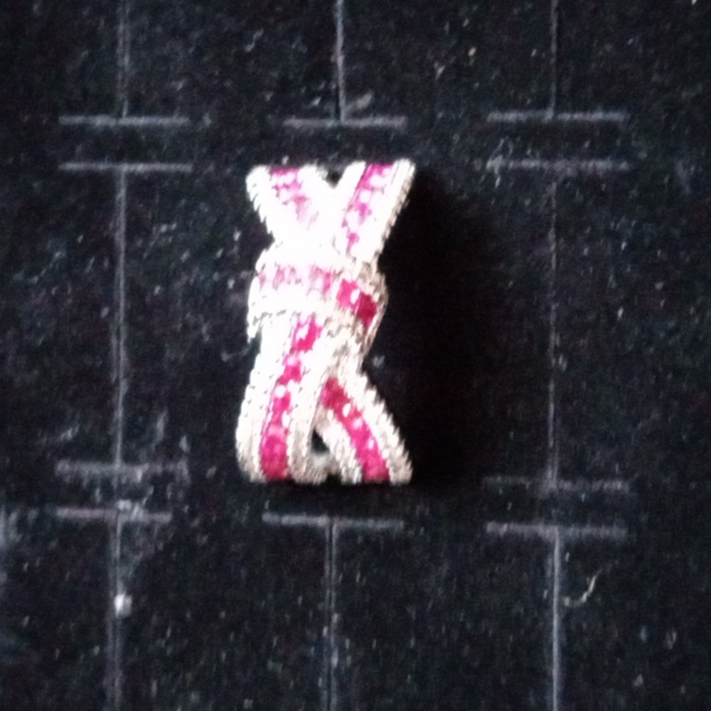 Women's fashion ring
